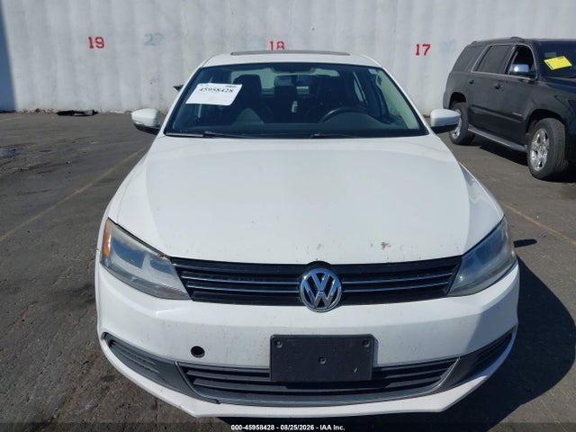 2013 Volkswagen Jetta 2.5l Se მანქანა იყიდება აუქციონზე, vin: 3VWDP7AJ0DM384827, აუქციონის ნომერი: 45958428