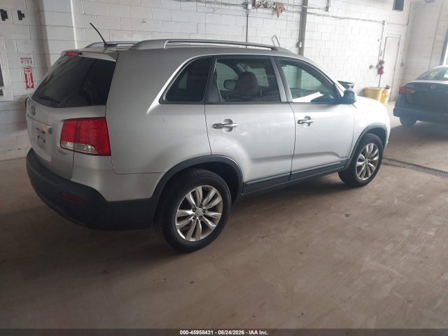 45958431 :رقم المزاد ، 5XYKTDA27BG082488 vin ، 2011 Kia Sorento Lx V6 مزاد بيع
