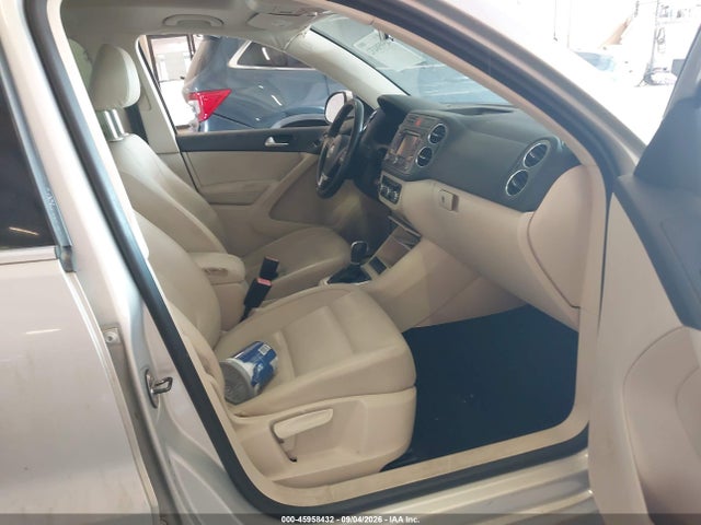 Продажа на аукционе авто 2011 Volkswagen Tiguan Se, vin: WVGBV7AX5BW514288, номер лота: 45958432