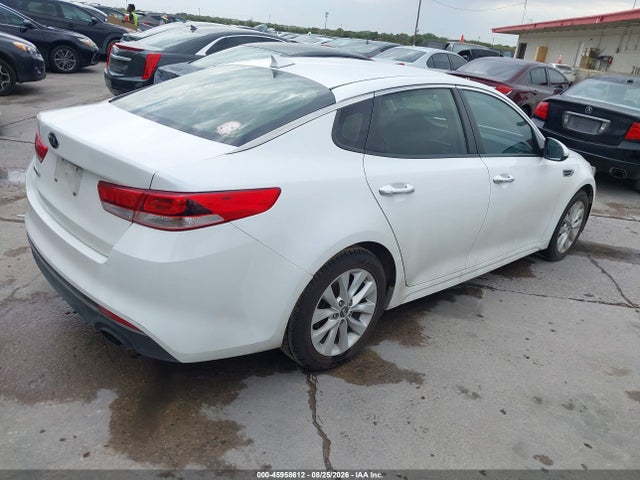 KIA Optima Lx 2017 5XXGT4L34HG124382 Image 4