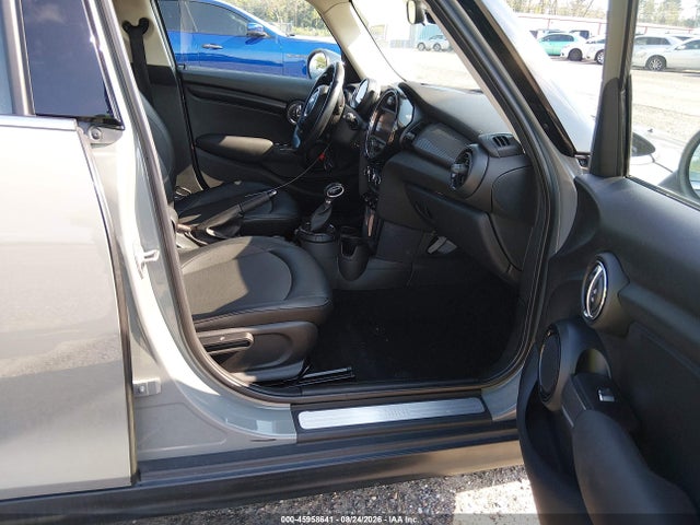 Продаж на аукціоні авто 2016 Mini Hardtop Cooper, vin: WMWXU1C56G2D10197, номер лоту: 45958641