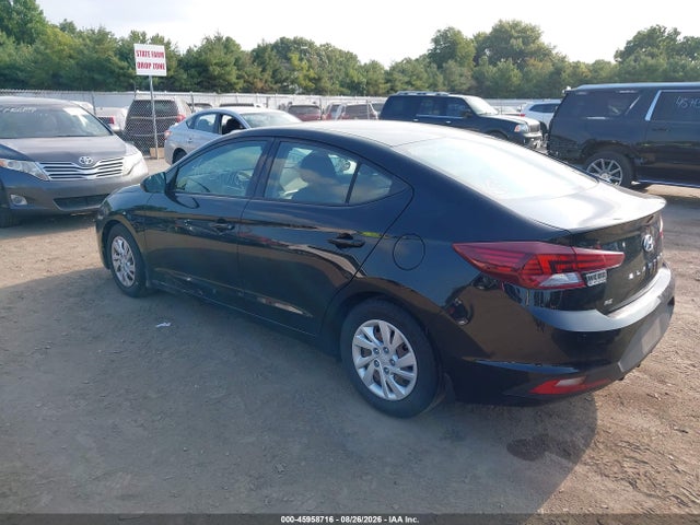 Продажа на аукционе авто 2019 Hyundai Elantra Se, vin: 5NPD74LF5KH445134, номер лота: 45958716
