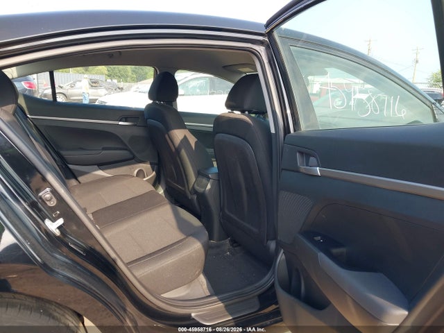 Продажа на аукционе авто 2019 Hyundai Elantra Se, vin: 5NPD74LF5KH445134, номер лота: 45958716