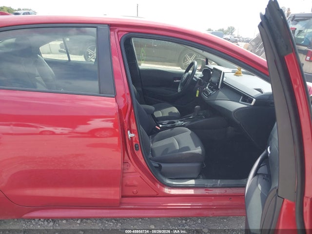 45958734 :رقم المزاد ، JTDEPMAE5MJ182135 vin ، 2021 Toyota Corolla Le مزاد بيع
