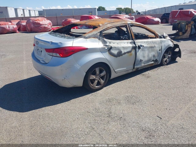 Продаж на аукціоні авто 2013 Hyundai Elantra Gls, vin: KMHDH4AE9DU533504, номер лоту: 45958750