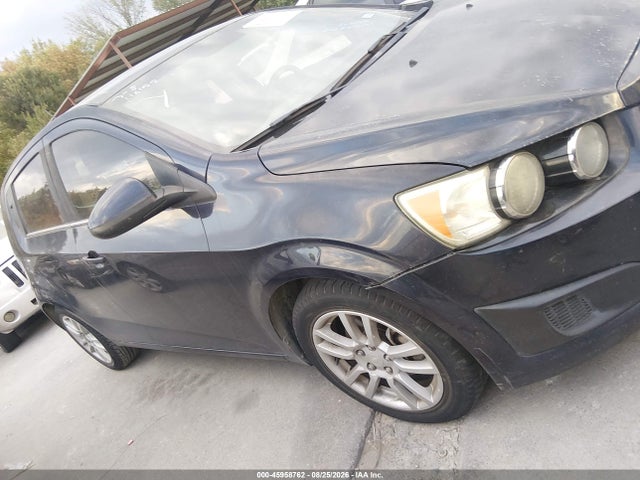 Chevrolet Sonic Lt Auto 2015 1G1JC6SB4F4147784 Image 13