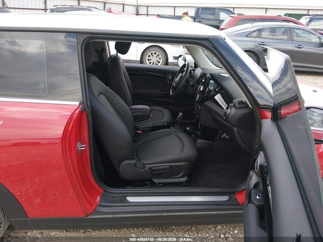 45958765 :رقم المزاد ، WMW33DH04R2U45677 vin ، 2024 Mini Hardtop Cooper مزاد بيع