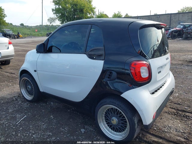 Продаж на аукціоні авто 2016 Smart Fortwo Passion/prime/proxy/pure, vin: WMEFJ5DA4GK074528, номер лоту: 45958766
