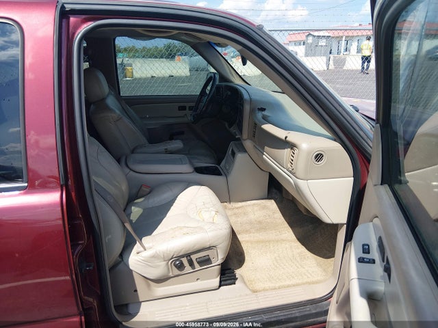 2001 Gmc Yukon Xl 1500 Slt მანქანა იყიდება აუქციონზე, vin: 1GKFK16T91J270002, აუქციონის ნომერი: 45958773