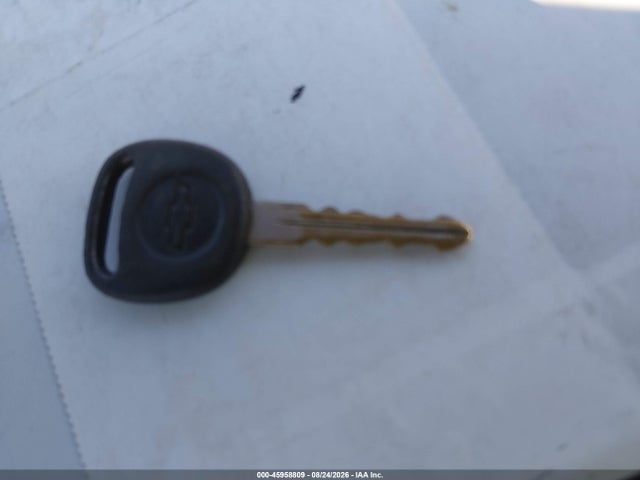45958809 :رقم المزاد ، 1GCCS19X938274140 vin ، 2003 Chevrolet S-10 Ls مزاد بيع