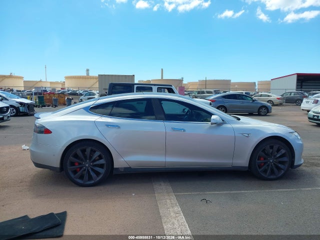 Tesla Model S 70d/85d/p85d 2015 5YJSA1H27FFP79649 Image 13