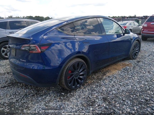 7SAYGDEFXNF377028 Tesla Model Y Performance Dual Motor All-wheel Drive