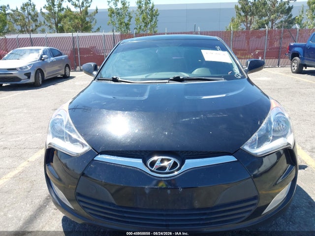 KMHTC6AD8HU309112 Hyundai Veloster