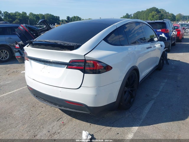 2018 Tesla Model X მანქანა იყიდება აუქციონზე, vin: 5YJXCBE21JF085848, აუქციონის ნომერი: 45958865