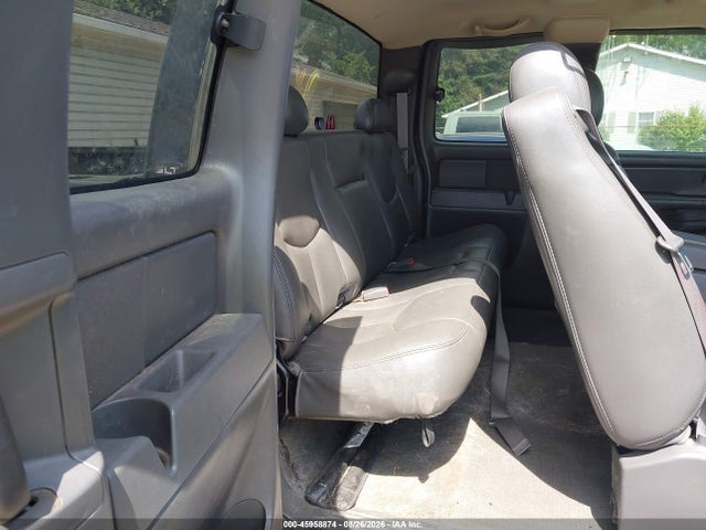 2005 Gmc Sierra 2500hd Slt მანქანა იყიდება აუქციონზე, vin: 1GTHK29U45E266419, აუქციონის ნომერი: 45958874