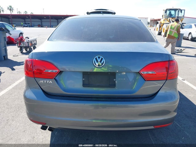 2013 Volkswagen Jetta 2.0l S მანქანა იყიდება აუქციონზე, vin: 3VW1K7AJXDM287958, აუქციონის ნომერი: 45958881