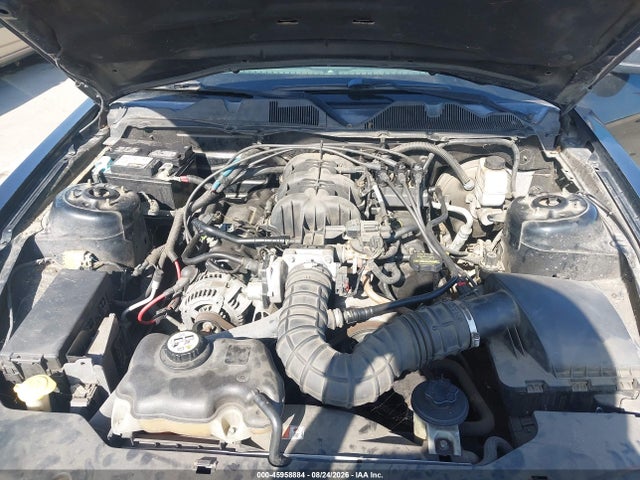 45958884 :رقم المزاد ، 1ZVBP8AN9A5129546 vin ، 2010 Ford Mustang V6/v6 Premium مزاد بيع