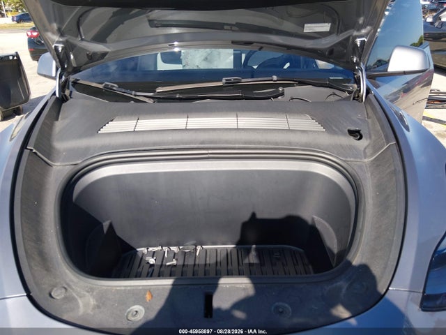 Продаж на аукціоні авто 2025 Tesla Model Y Long Range Dual Motor All-wheel Drive, vin: 7SAYGDEE5SA361304, номер лоту: 45958897
