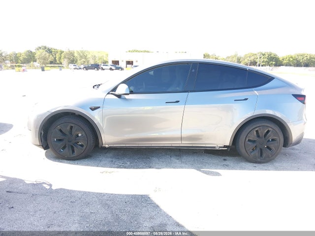 Продаж на аукціоні авто 2025 Tesla Model Y Long Range Dual Motor All-wheel Drive, vin: 7SAYGDEE5SA361304, номер лоту: 45958897