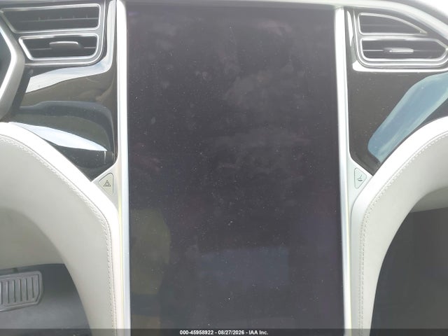 2015 Tesla Model S 70d/85d/p85d მანქანა იყიდება აუქციონზე, vin: 5YJSA1E23FF118222, აუქციონის ნომერი: 45958922