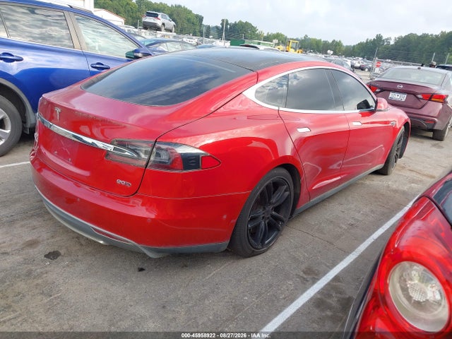 2015 Tesla Model S 70d/85d/p85d მანქანა იყიდება აუქციონზე, vin: 5YJSA1E23FF118222, აუქციონის ნომერი: 45958922