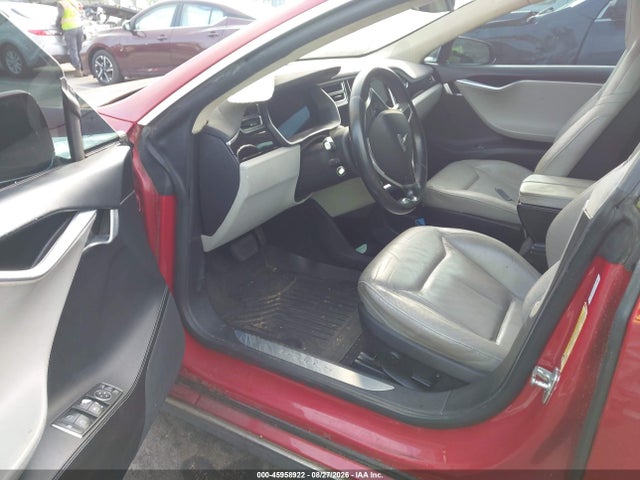 2015 Tesla Model S 70d/85d/p85d მანქანა იყიდება აუქციონზე, vin: 5YJSA1E23FF118222, აუქციონის ნომერი: 45958922