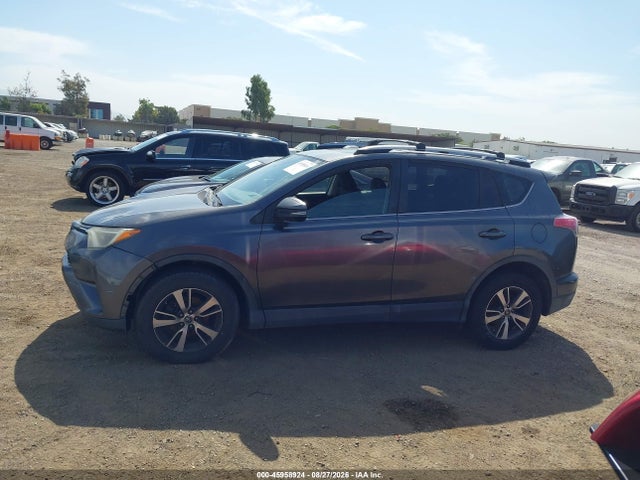 Toyota Rav4 Xle 2017 JTMWFREV4HJ107737 Image 14