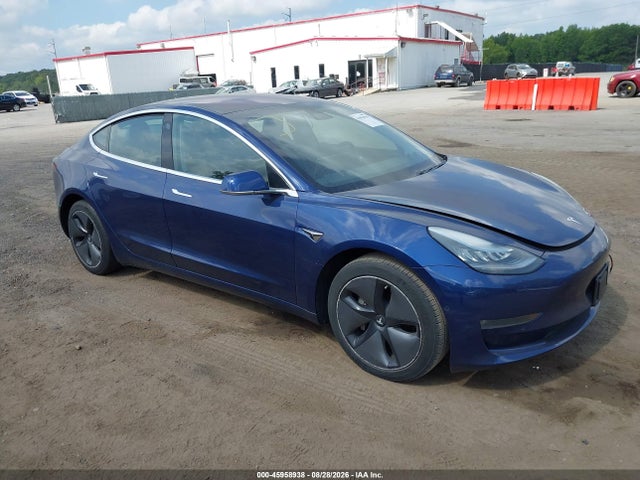 Продаж на аукціоні авто 2018 Tesla Model 3 Long Range/mid Range, vin: 5YJ3E1EA1JF160218, номер лоту: 45958938