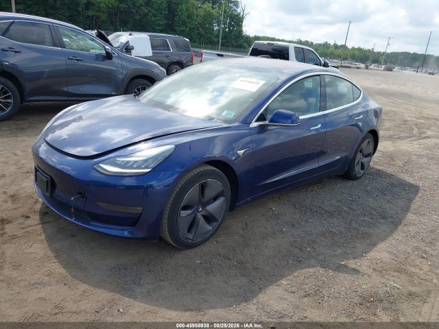 2018 Tesla Model 3 Long Range/mid Range მანქანა იყიდება აუქციონზე, vin: 5YJ3E1EA1JF160218, აუქციონის ნომერი: 45958938