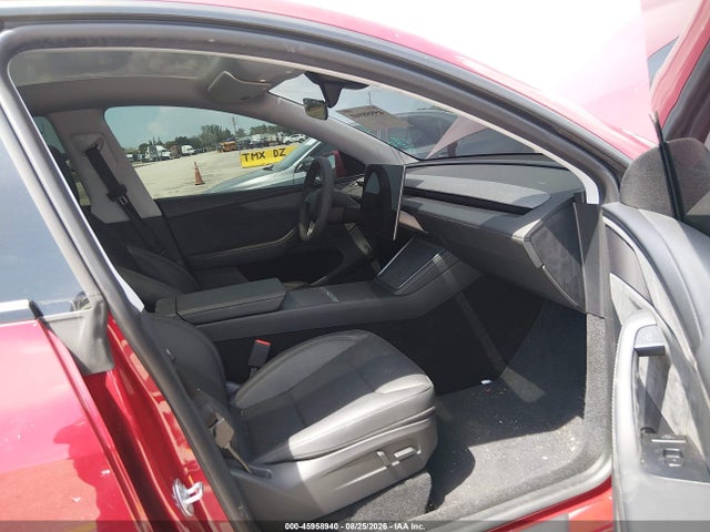 Продаж на аукціоні авто 2026 Tesla Model Y All-wheel Drive/long Range Launch Series/premium All-wheel Drive, vin: 7SAYGDEE8TA412604, номер лоту: 45958940