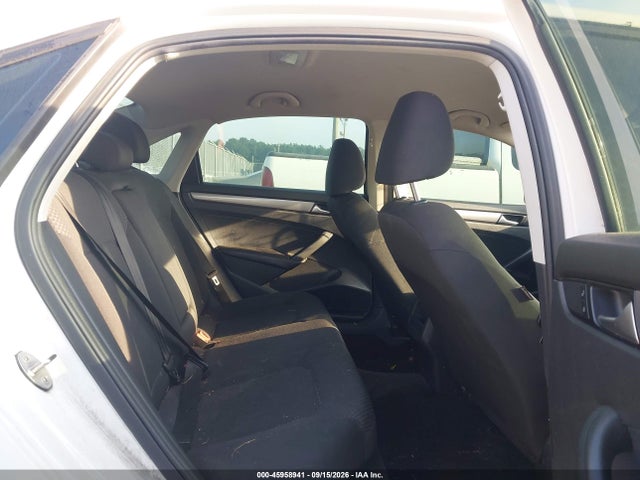 45958941 :رقم المزاد ، 1VWAS7A33FC071729 vin ، 2015 Volkswagen Passat 1.8t S مزاد بيع