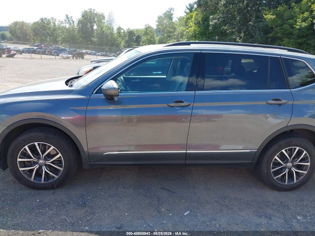 2018 Volkswagen Tiguan 2.0t Se/2.0t Sel მანქანა იყიდება აუქციონზე, vin: 3VV2B7AX2JM200708, აუქციონის ნომერი: 45958943