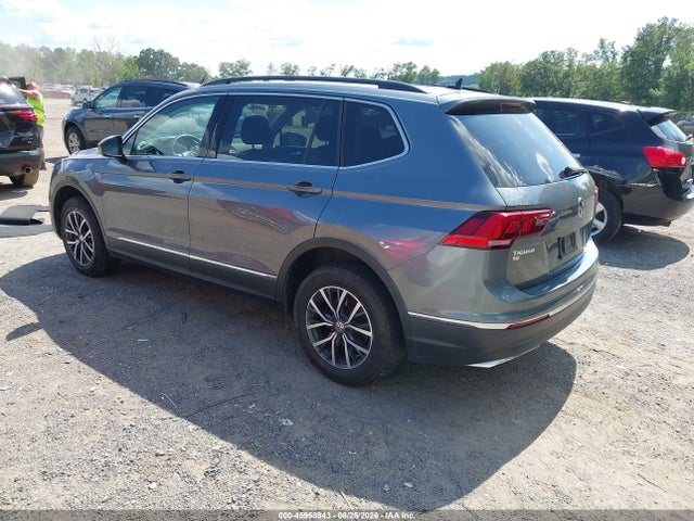 2018 Volkswagen Tiguan 2.0t Se/2.0t Sel მანქანა იყიდება აუქციონზე, vin: 3VV2B7AX2JM200708, აუქციონის ნომერი: 45958943