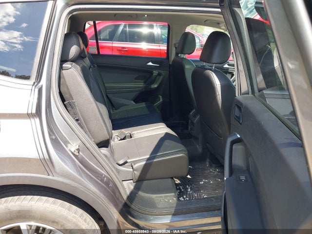 2018 Volkswagen Tiguan 2.0t Se/2.0t Sel მანქანა იყიდება აუქციონზე, vin: 3VV2B7AX2JM200708, აუქციონის ნომერი: 45958943