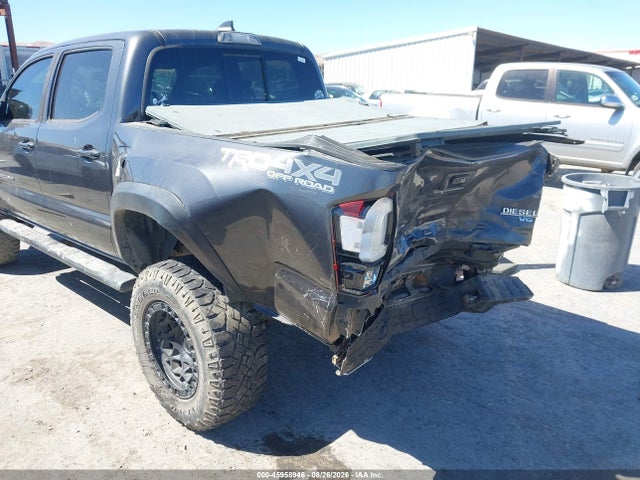 3TMCZ5AN1KM269246 Toyota Tacoma Trd Off Road