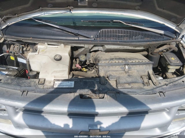 45958961 :رقم المزاد ، 1GBJG31R3T1042440 vin ، 1996 Chevrolet G30 مزاد بيع