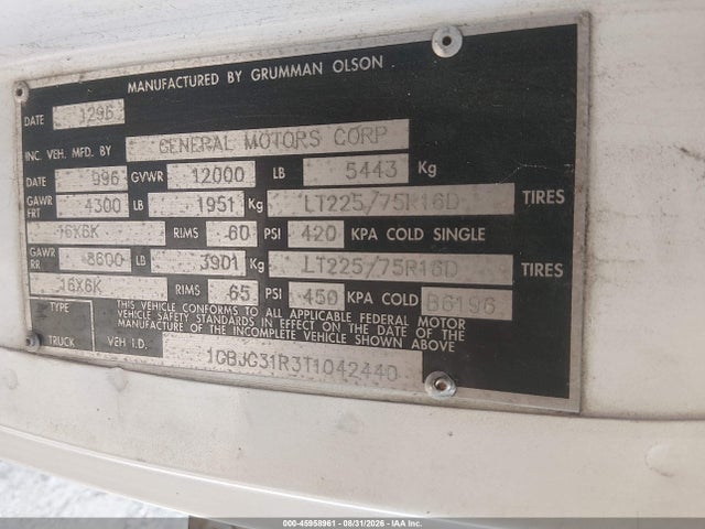 45958961 :رقم المزاد ، 1GBJG31R3T1042440 vin ، 1996 Chevrolet G30 مزاد بيع
