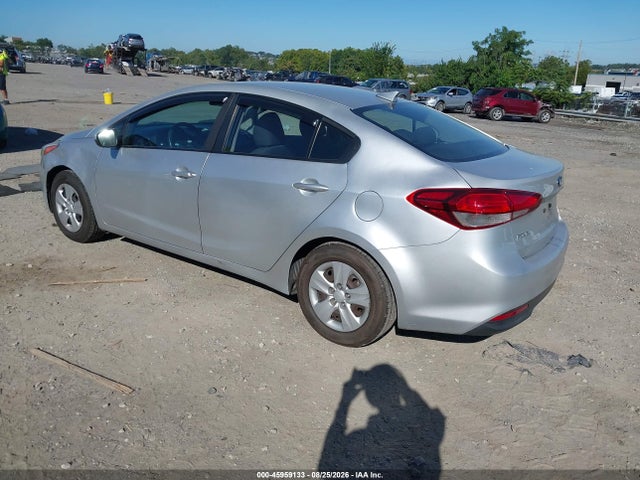 KIA FORTE LX 2018 3KPFL4A77JE197794 Image 3
