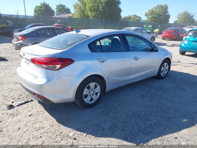 KIA FORTE LX 2018 3KPFL4A77JE197794 Image 4