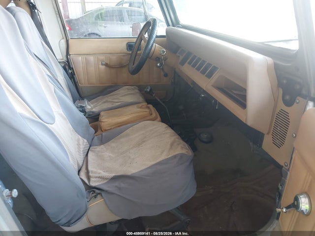 Продажа на аукционе авто 1988 Jeep Wrangler Sahara, vin: 2BCCV8127JB537060, номер лота: 45959141