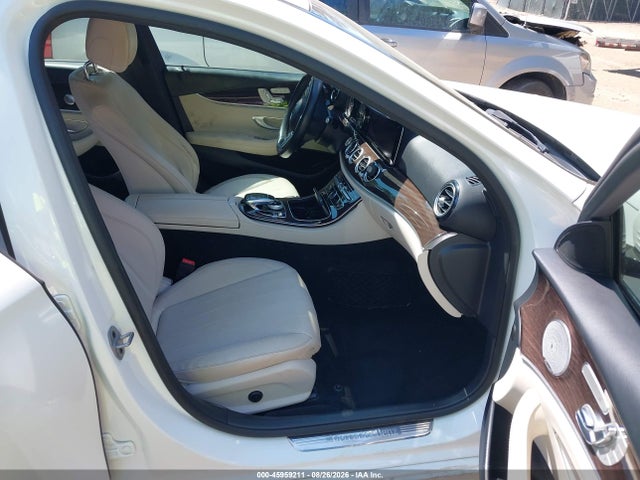 2019 Mercedes-benz E 300 მანქანა იყიდება აუქციონზე, vin: WDDZF4JB7KA514119, აუქციონის ნომერი: 45959211