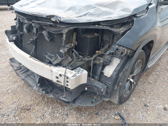 Продажа на аукционе авто 2016 Toyota Highlander Xle V6, vin: 5TDKKRFH1GS503967, номер лота: 45959212