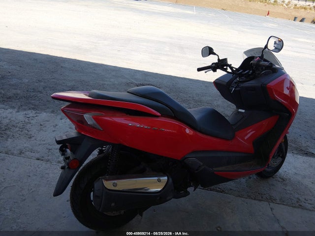 MLHNF0414E5000131 Honda Nss300 A