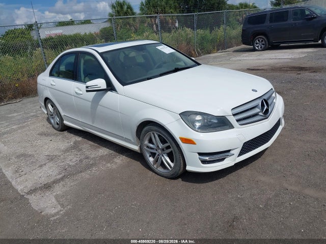 Продаж на аукціоні авто 2013 Mercedes-benz C 250 Sport, vin: WDDGF4HB3DA830083, номер лоту: 45959220