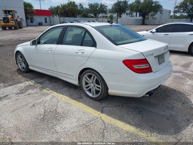 Продажа на аукционе авто 2013 Mercedes-benz C 250 Sport, vin: WDDGF4HB3DA830083, номер лота: 45959220