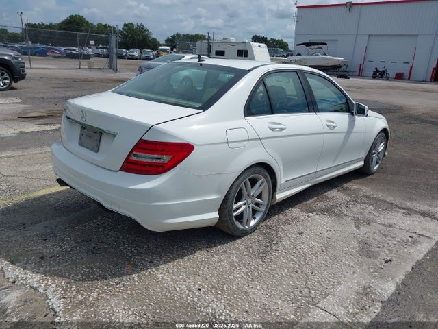Продажа на аукционе авто 2013 Mercedes-benz C 250 Sport, vin: WDDGF4HB3DA830083, номер лота: 45959220