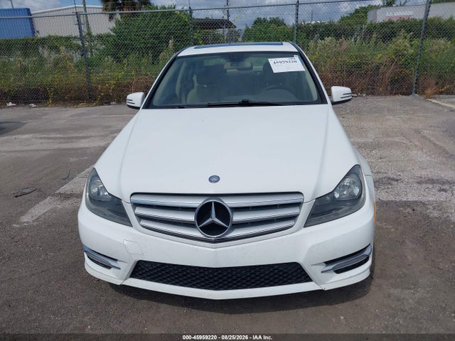 Продажа на аукционе авто 2013 Mercedes-benz C 250 Sport, vin: WDDGF4HB3DA830083, номер лота: 45959220