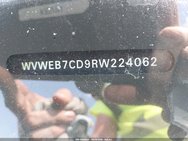 2024 Volkswagen Golf R 2.0t მანქანა იყიდება აუქციონზე, vin: WVWEB7CD9RW224062, აუქციონის ნომერი: 45959237