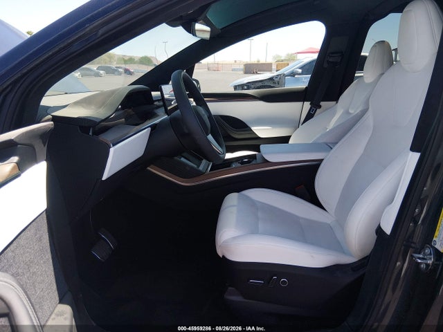 Tesla Model X All-wheel Drive 2026 7SAXCBE52TF472957 Image 5