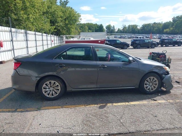 2013 Toyota Camry Le მანქანა იყიდება აუქციონზე, vin: 4T1BF1FK1DU236589, აუქციონის ნომერი: 45959303